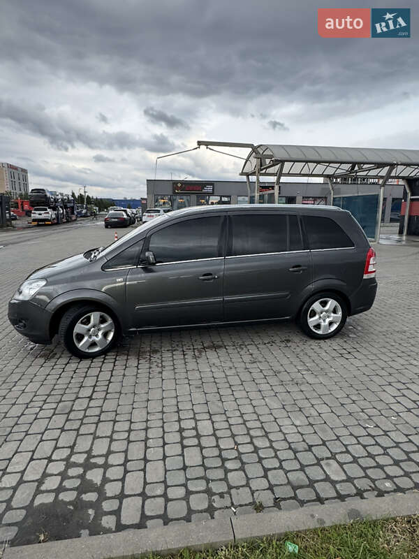 Минивэн Opel Zafira 2012 в Львове фото 3 Минивэн Opel Zafira 2012 в Львове