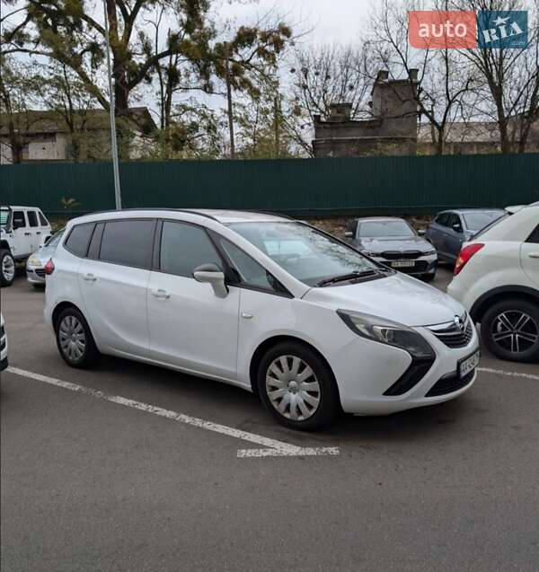 Микровэн Opel Zafira 2013 в Киеве