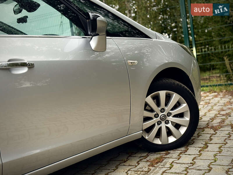 Минивэн Opel Zafira 2012 в Стрые
