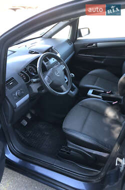 Минивэн Opel Zafira 2006 в 