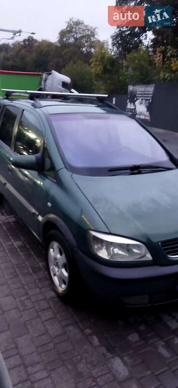 Минивэн Opel Zafira 2001 в Каменец-Подольском