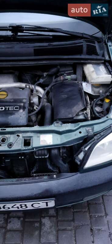 Минивэн Opel Zafira 2001 в Каменец-Подольском