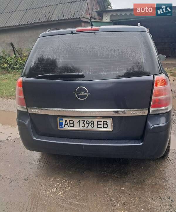 Минивэн Opel Zafira 2007 в Крыжополе