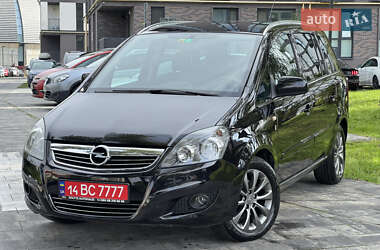 Минивэн Opel Zafira 2011 в 
