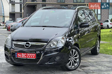 Минивэн Opel Zafira 2011 в 