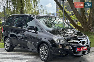Минивэн Opel Zafira 2011 в 