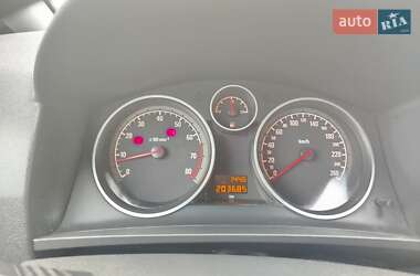 Минивэн Opel Zafira 2009 в 