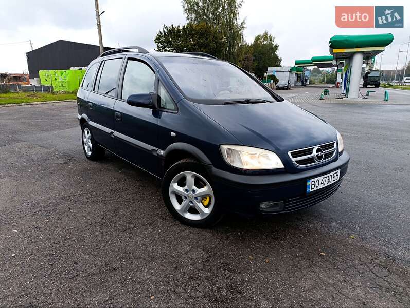 Минивэн Opel Zafira 2002 в 