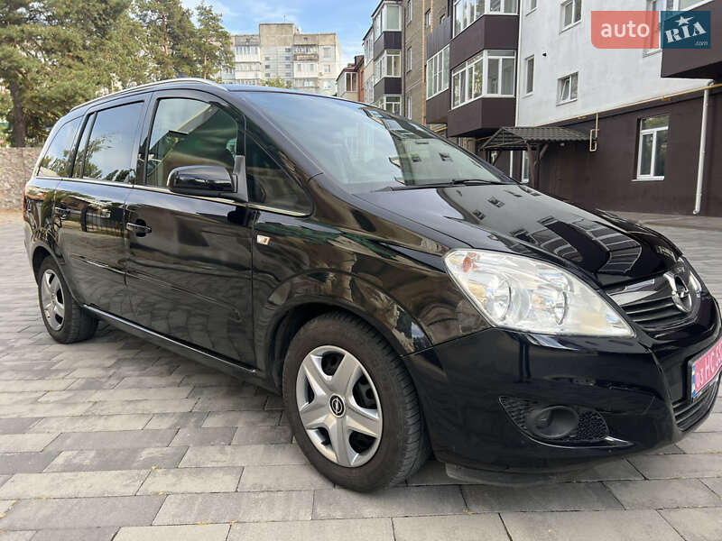 Минивэн Opel Zafira 2008 в Ахтырке фото 12 Минивэн Opel Zafira 2008 в Ахтырке