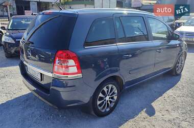 Минивэн Opel Zafira 2010 в Каменском