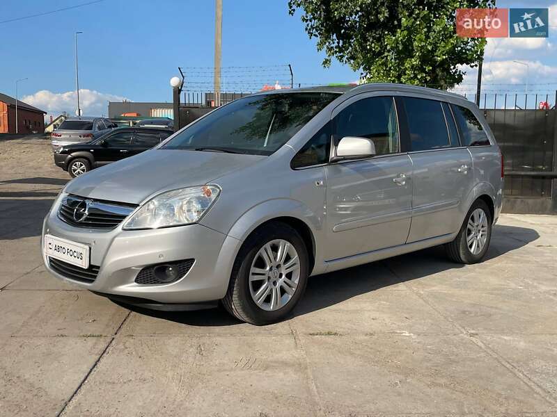 Минивэн Opel Zafira 2011 в Киеве фото 3 Минивэн Opel Zafira 2011 в Киеве