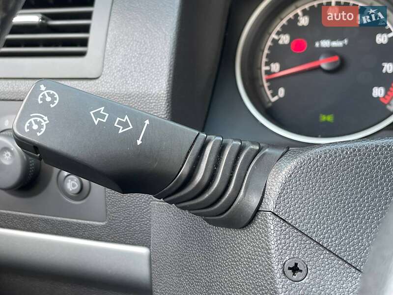 Минивэн Opel Zafira 2011 в Киеве фото 20 Минивэн Opel Zafira 2011 в Киеве