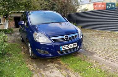 Минивэн Opel Zafira 2010 в Рудки