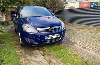 Минивэн Opel Zafira 2010 в Рудки