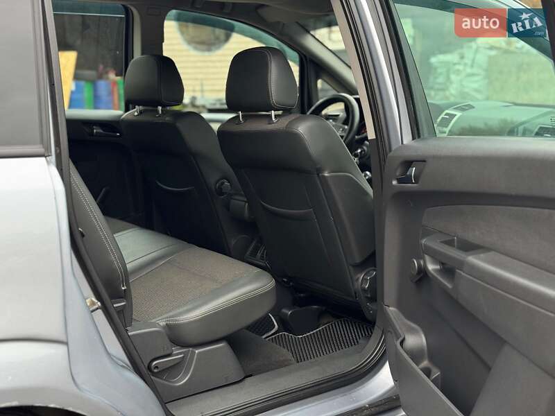 Минивэн Opel Zafira 2008 в Киеве фото 37 Минивэн Opel Zafira 2008 в Киеве