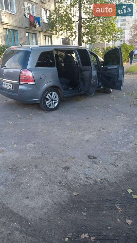 Минивэн Opel Zafira 2006 в Красилове фото 10 Минивэн Opel Zafira 2006 в Красилове