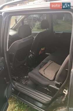 Минивэн Opel Zafira 2002 в 