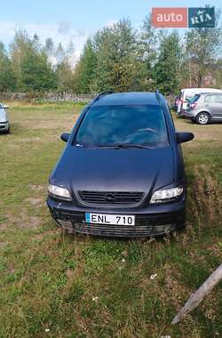 Мінівен Opel Zafira 2002 в Дубровиці