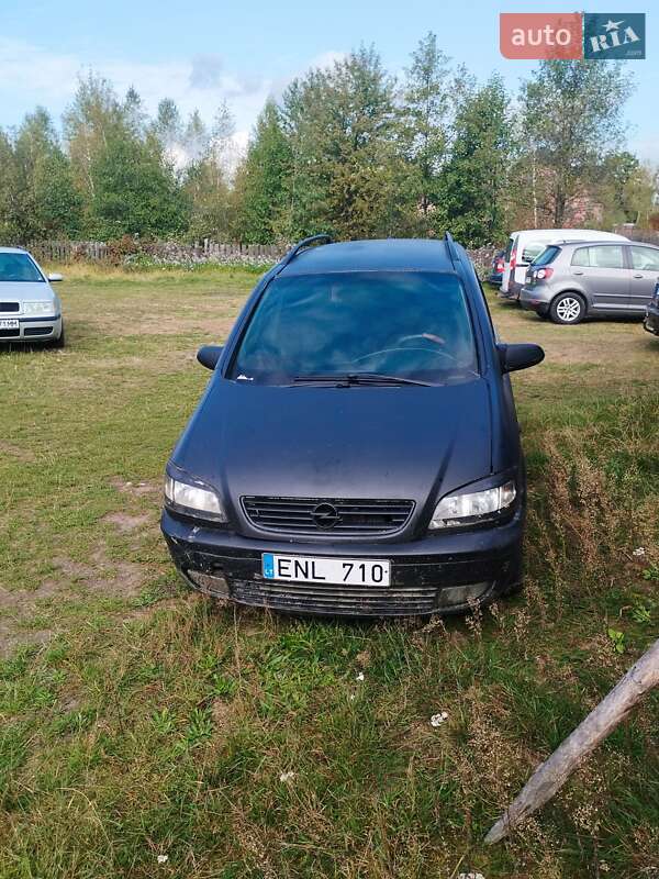 Минивэн Opel Zafira 2002 в 