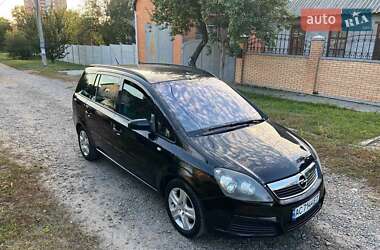 Минивэн Opel Zafira 2005 в  фото 18 Минивэн Opel Zafira 2005 в