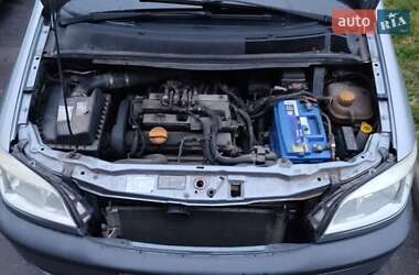 Минивэн Opel Zafira 2004 в Белой Церкви