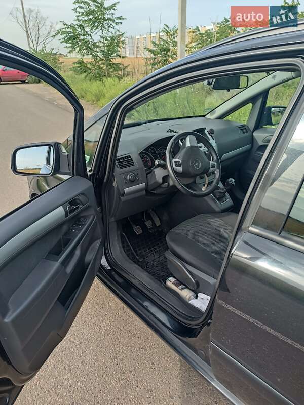 Минивэн Opel Zafira 2011 в Одессе фото 4 Минивэн Opel Zafira 2011 в Одессе
