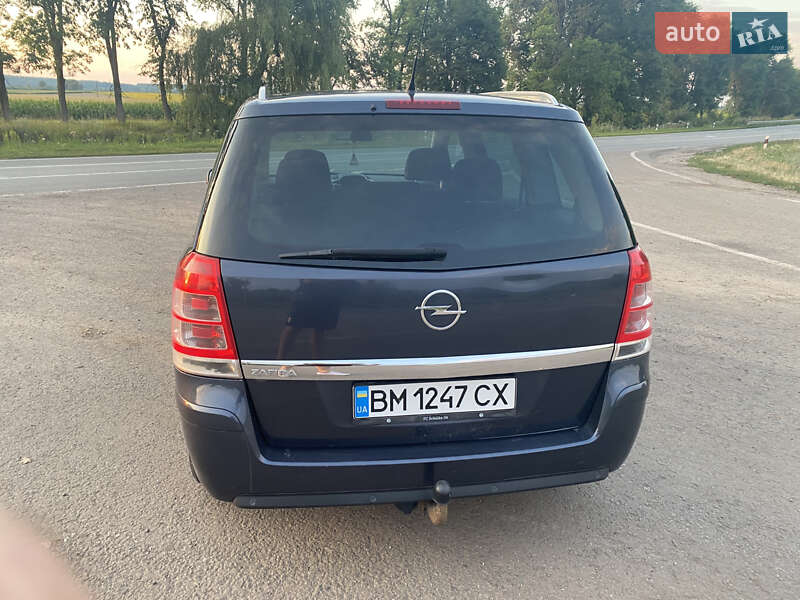 Мінівен Opel Zafira 2010 в Ромнах