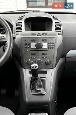 Минивэн Opel Zafira 2008 в 