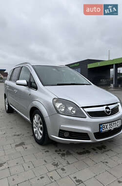 Минивэн Opel Zafira 2006 в Каменец-Подольском