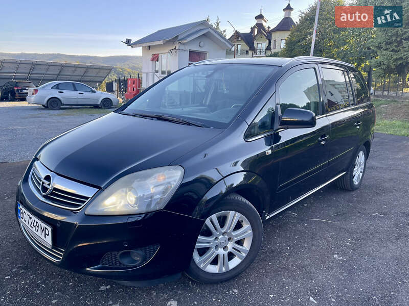 Минивэн Opel Zafira 2010 в Трускавце фото Минивэн Opel Zafira 2010 в Трускавце