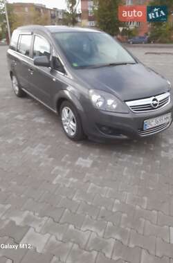Минивэн Opel Zafira 2011 в Сосновке