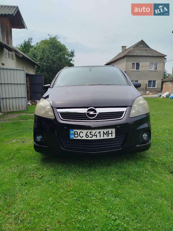 Минивэн Opel Zafira 2009 в Львове