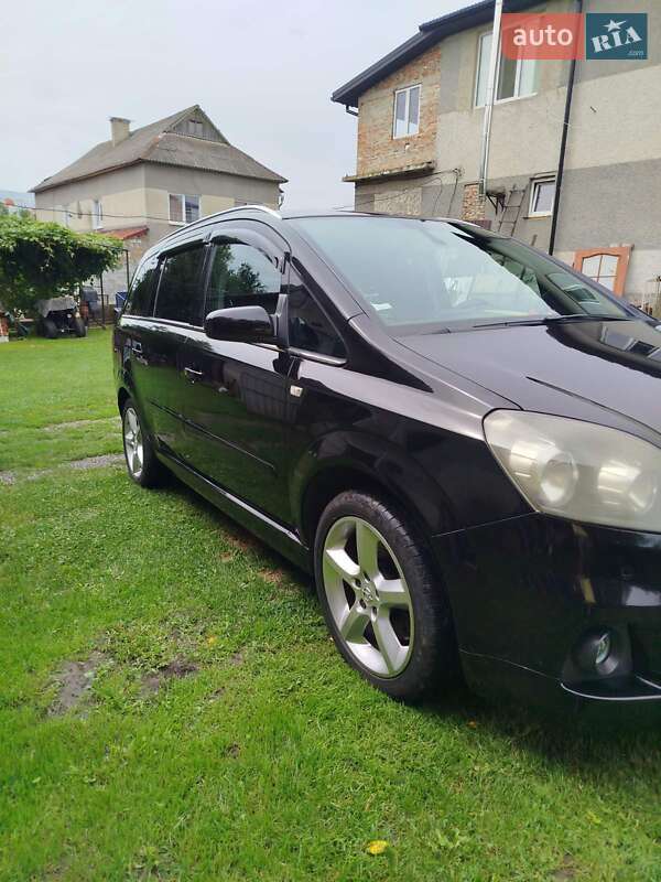 Минивэн Opel Zafira 2009 в Львове