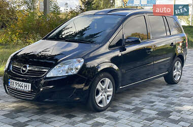 Минивэн Opel Zafira 2008 в 