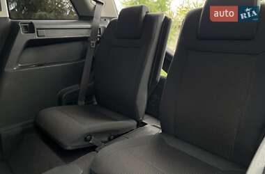 Минивэн Opel Zafira 2010 в 