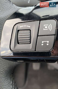 Минивэн Opel Zafira 2010 в 