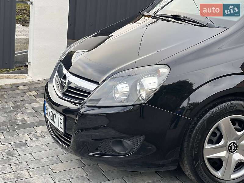 Мінівен Opel Zafira 2011 в Хмельницькому