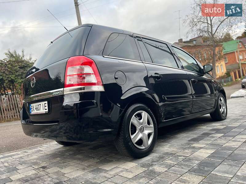 Мінівен Opel Zafira 2011 в Хмельницькому