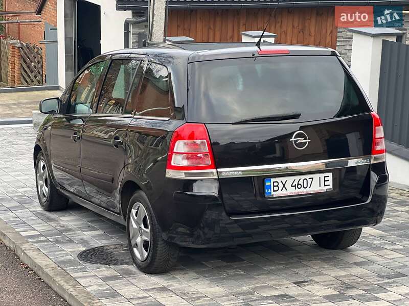 Мінівен Opel Zafira 2011 в Хмельницькому