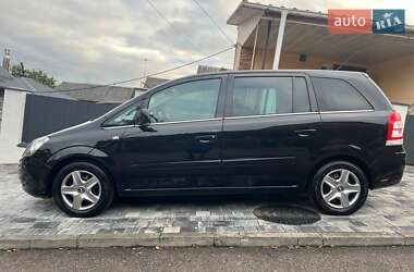 Минивэн Opel Zafira 2011 в 