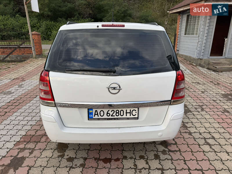 Минивэн Opel Zafira 2014 в Тересве фото 5 Минивэн Opel Zafira 2014 в Тересве