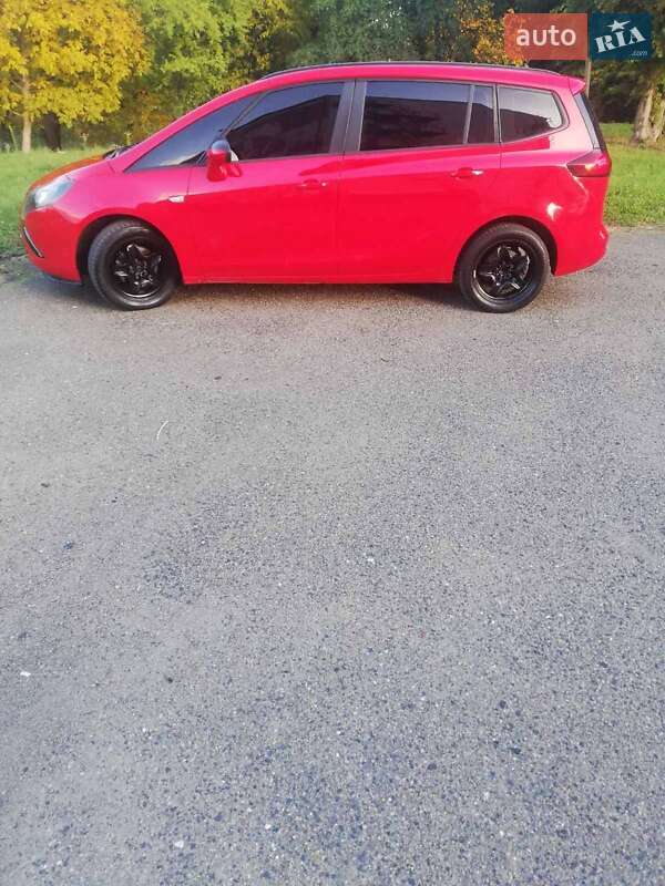 Микровэн Opel Zafira 2012 в Бурштыне