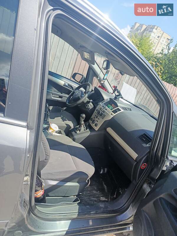 Мінівен Opel Zafira 2009 в Сумах фото 4 Мінівен Opel Zafira 2009 в Сумах