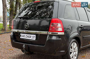 Минивэн Opel Zafira 2013 в 