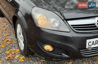 Минивэн Opel Zafira 2013 в 