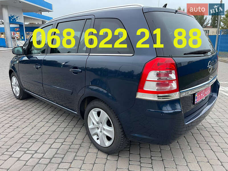 Opel Zafira 2011