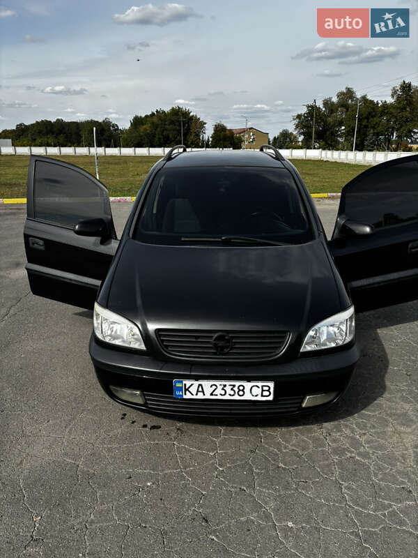 Opel Zafira 2002