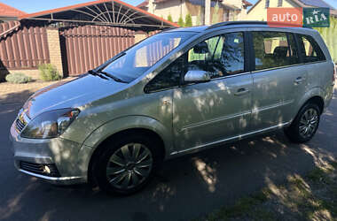 Минивэн Opel Zafira 2007 в 