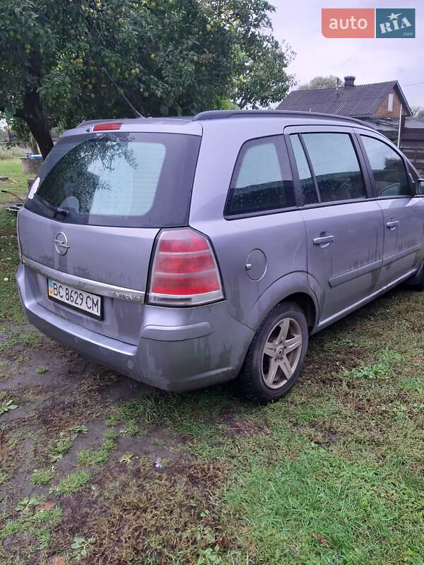 Минивэн Opel Zafira 2006 в Шептицькому