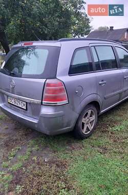 Минивэн Opel Zafira 2006 в 
